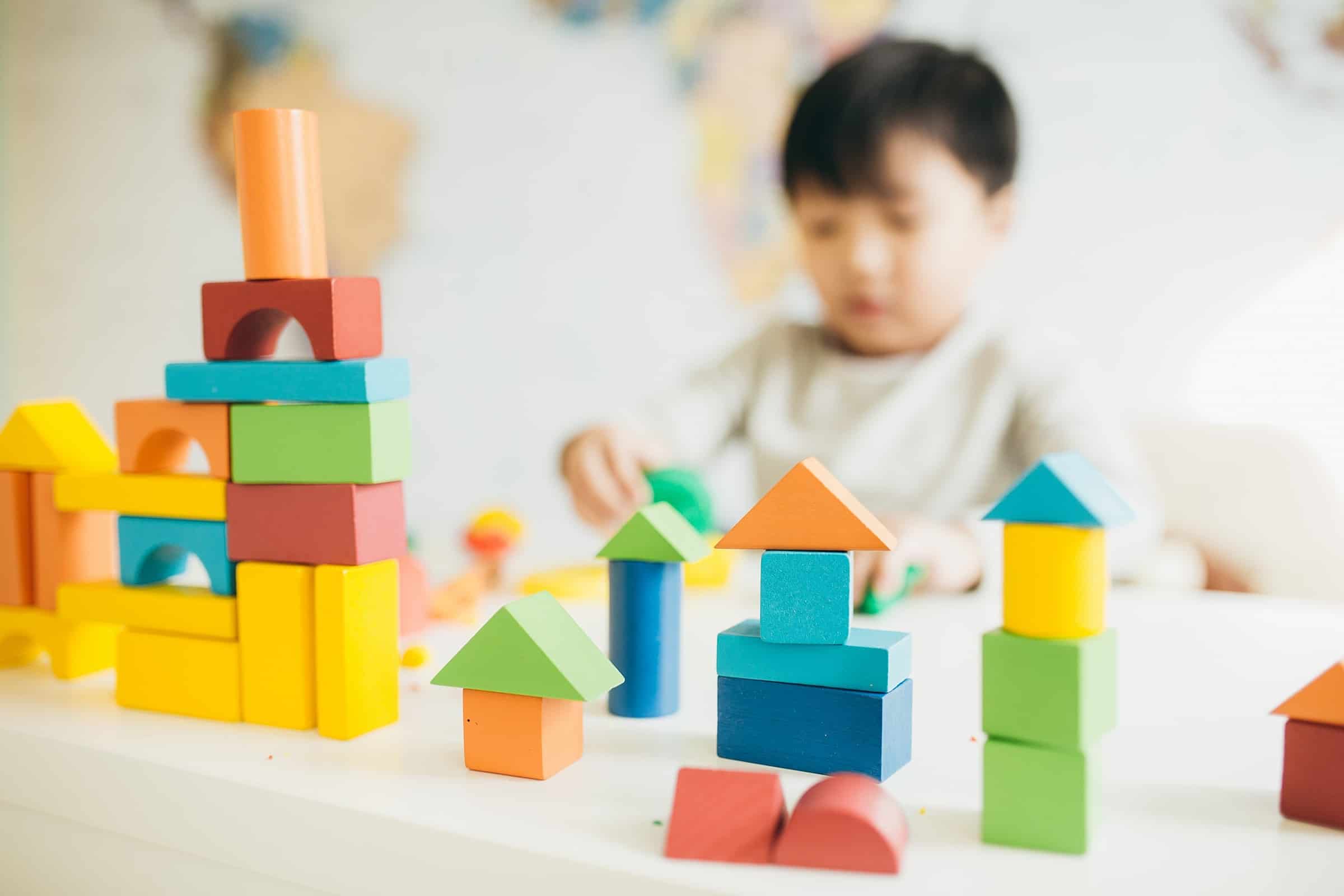 Brinquedos crianças autistas: as melhores opções