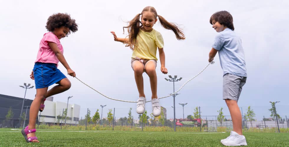 Imagem de crianças brincando